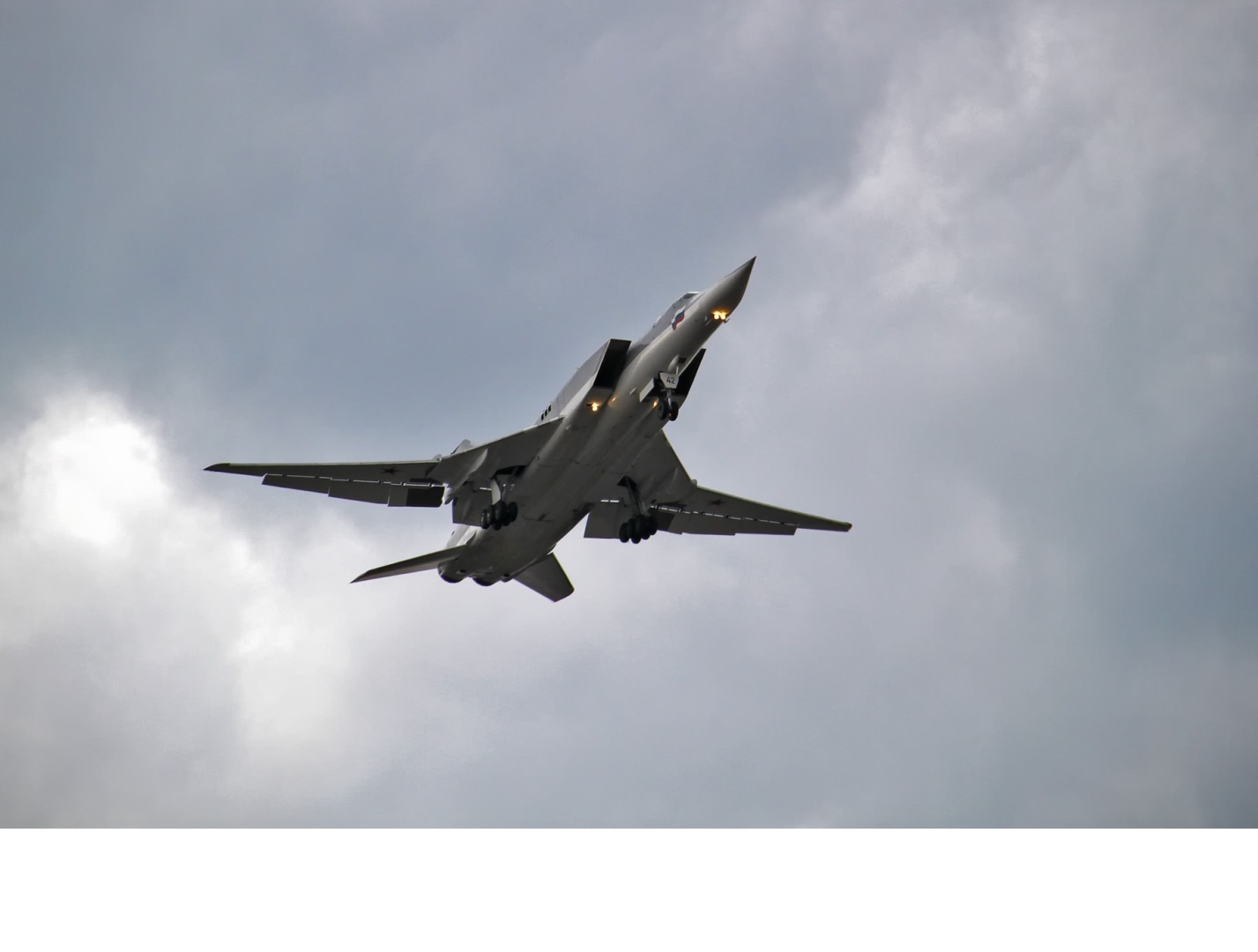 Название: Ту-22 М3.jpg
Просмотров: 14166
Размер: 134.2 Кб